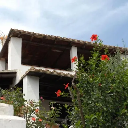 Daire Arcaidu Mit Bezaubernder Aussicht By Interhome *